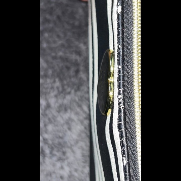 Betsey Johnson Wristlet - Picture 5 of 5